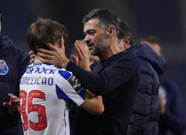 betvictor伟德官方网站-【问答】哪些靠谱的教练曼联可以试试？